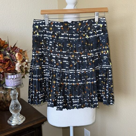J.Crew Pleated Lattice Skirt In Hidden Floral Career Sz 2 - Picture 3 of 4